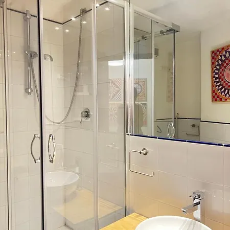 Apartament Colori Di *